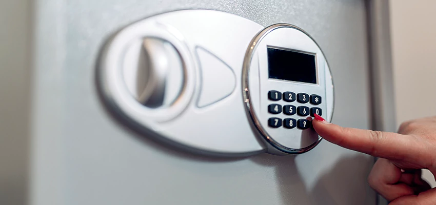 Jewelry Safe Cracking in Montclair, California